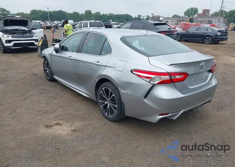 2020 Toyota Camry Se Awd z USA, uszkodzony, nr VIN 4T1G11BKXLU009460